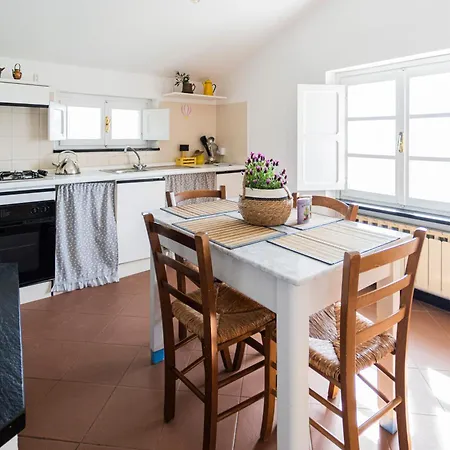 Casale In Vigna, Cinqueterrecoast * Казарца-Лигуре