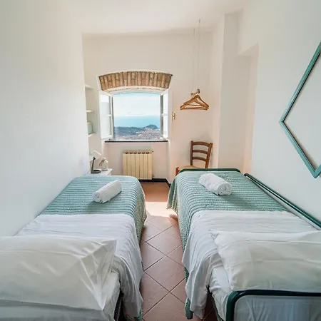 Casale In Vigna, Cinqueterrecoast