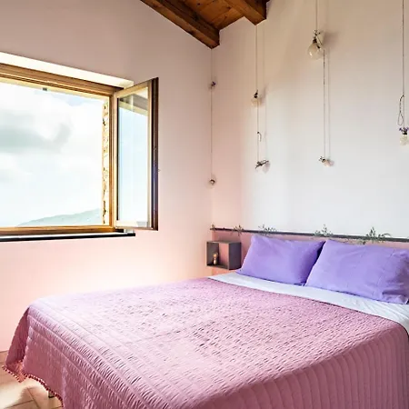 Casale In Vigna, Cinqueterrecoast * Казарца-Лигуре