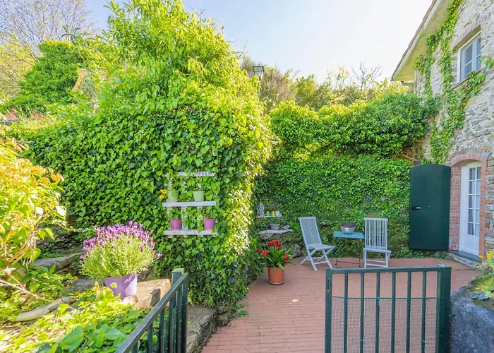 Casale In Vigna, Cinqueterrecoast * Casarza Ligure