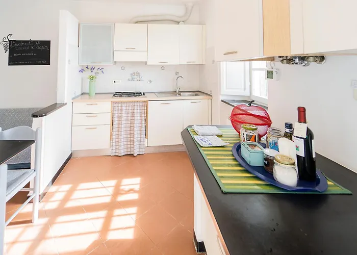 Casale In Vigna, Cinqueterrecoast * Casarza Ligure