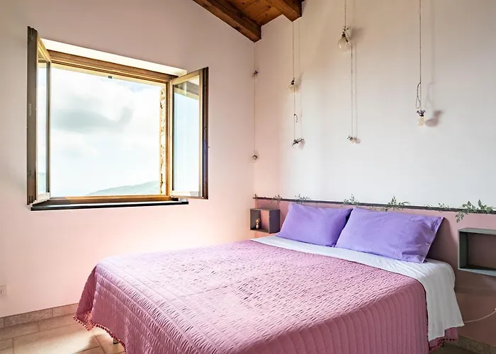 Casale In Vigna, Cinqueterrecoast * Casarza Ligure