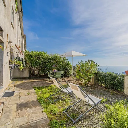 Casale In Vigna, Cinqueterrecoast